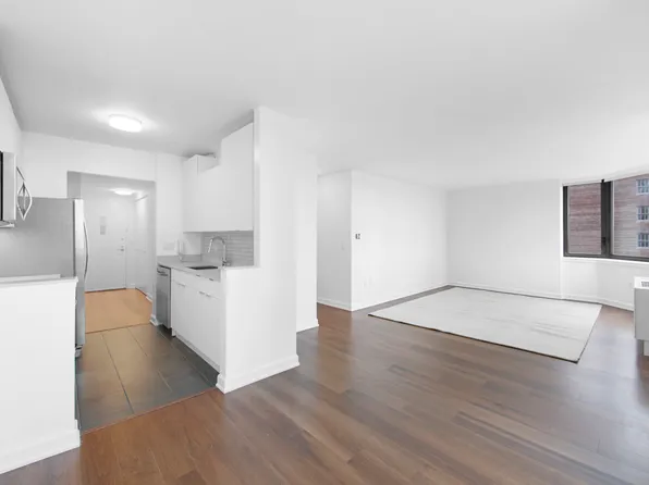77 West 24th Street image 1 of 25