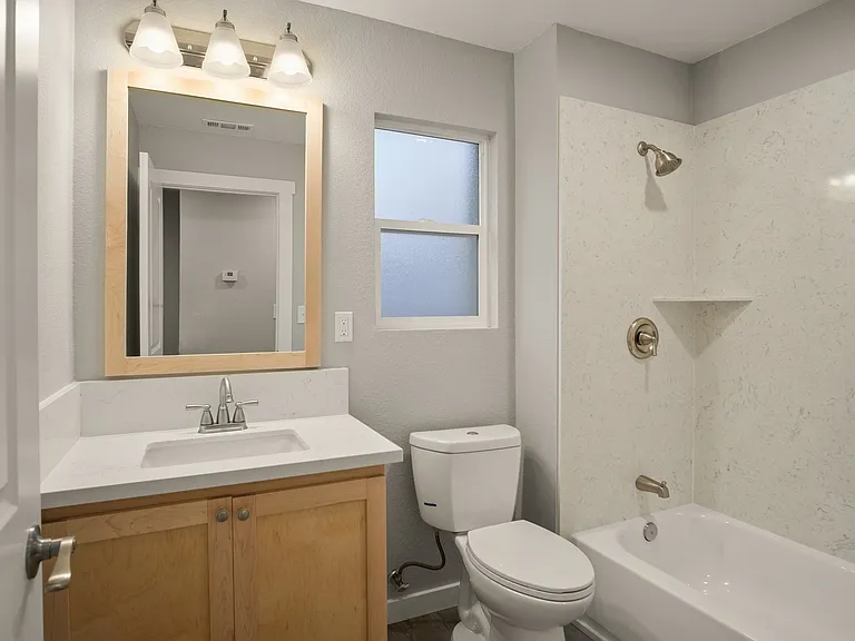 327 Franci St #A — Photo 8