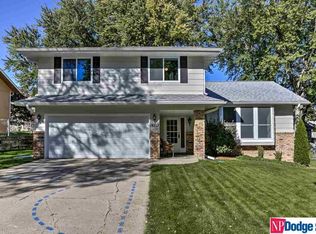 14712 Madison Cir, Omaha, NE 68137