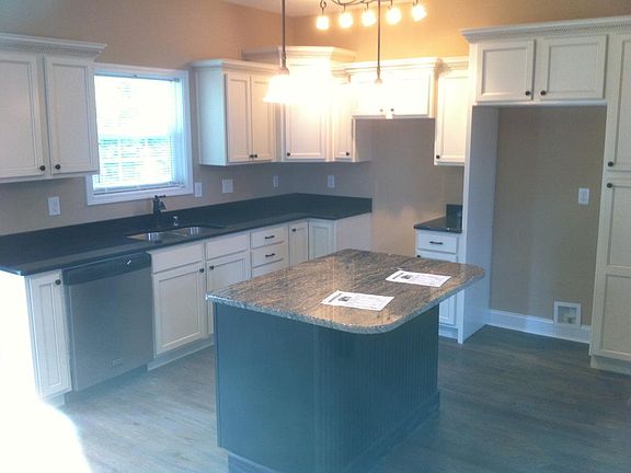 5th image of 3344 Sweet Clover Ln