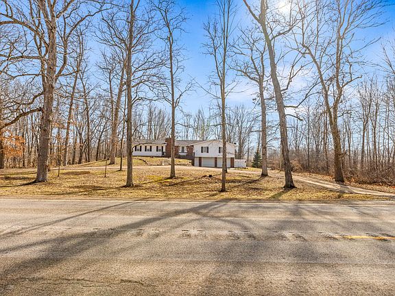 3rd image of 2471 Bankers Rd