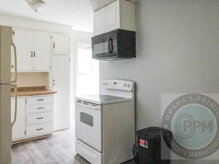 3305 N 55th St — Photo 6