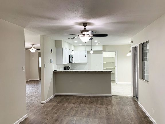 3rd image of 539 Solar Dr