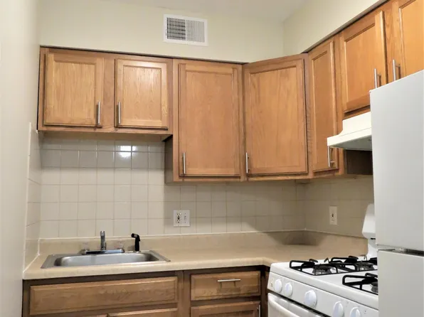 University Villa Apartments