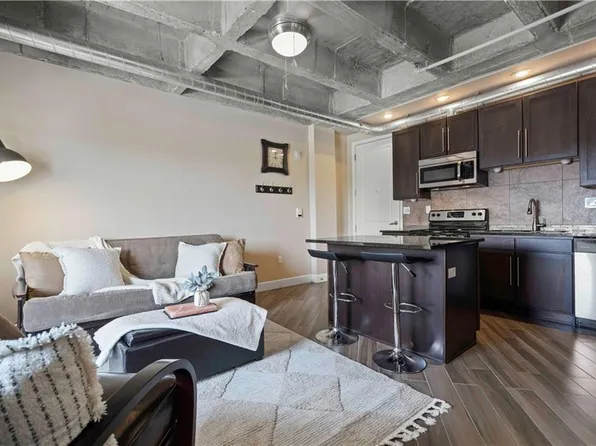 2940 Baltimore Ave APT 1308, Kansas City, MO 64108