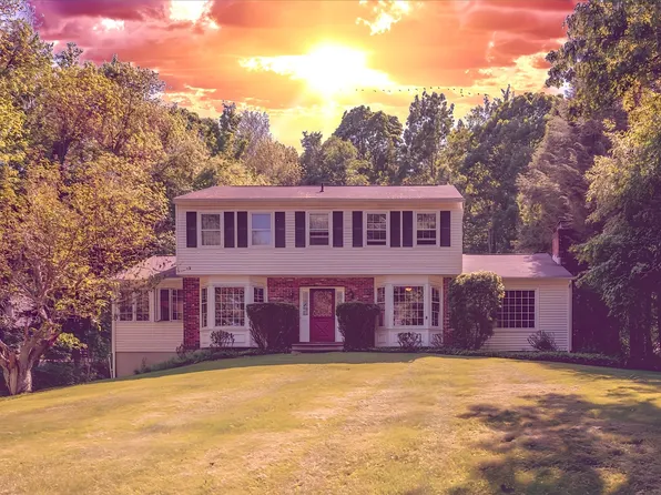 38 Linda Lane, Bethel, CT 06801