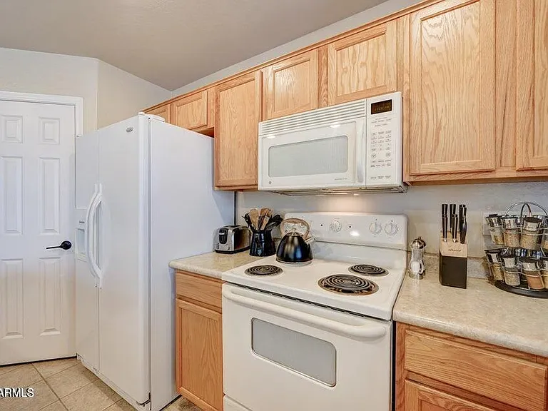 29293 N Yellow Bee Dr — Photo 9