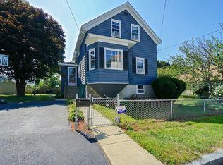 75 Pebble St, Fall River, MA 02721