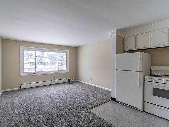 2nd image of 2662 Sheridan Dr APT 2