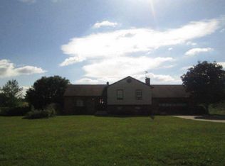 939 Quarry Rd, Bunker Hill, WV 25413