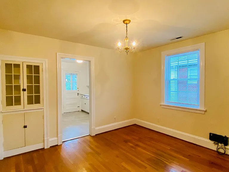 4208 Fitzhugh Avenue — Photo 14