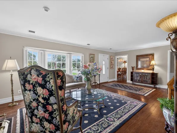 3505 White Settlement Rd, Fort Worth, TX 76107