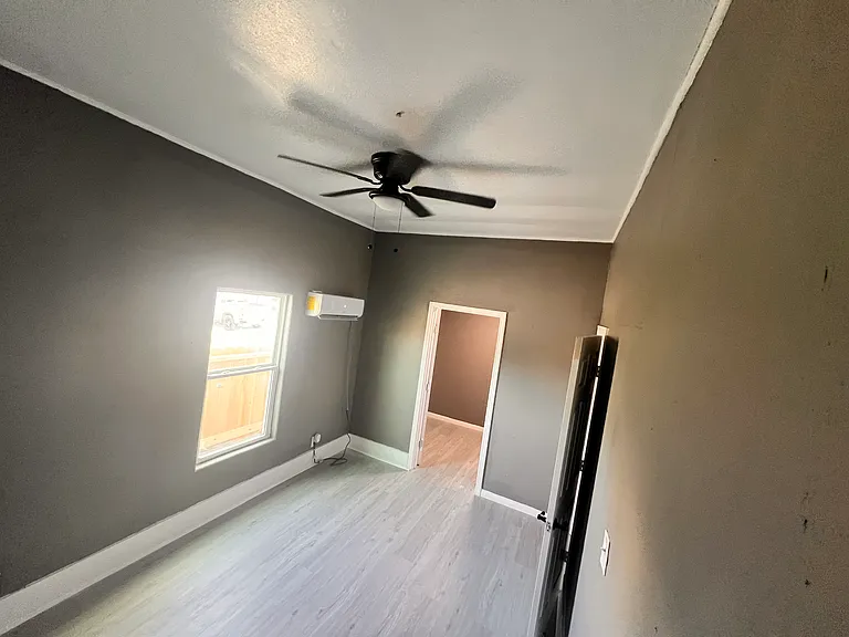 1012 Hancock Ave — Photo 20