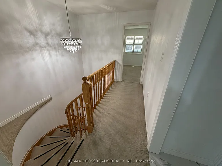 1547 Hummingbird Ct — Photo 12