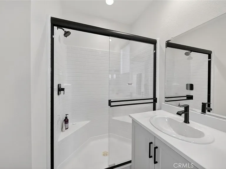 2410 E Agave St #9 — Photo 26