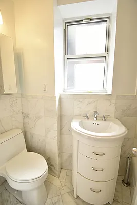 Rented by Zumper Inc | media 19