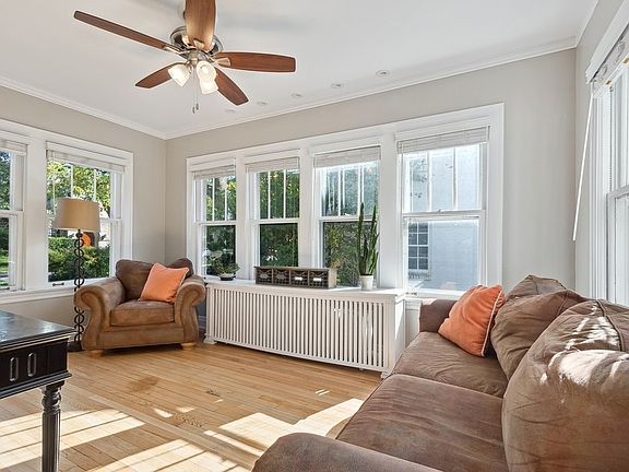 5th image of 2512 Central Park Ave