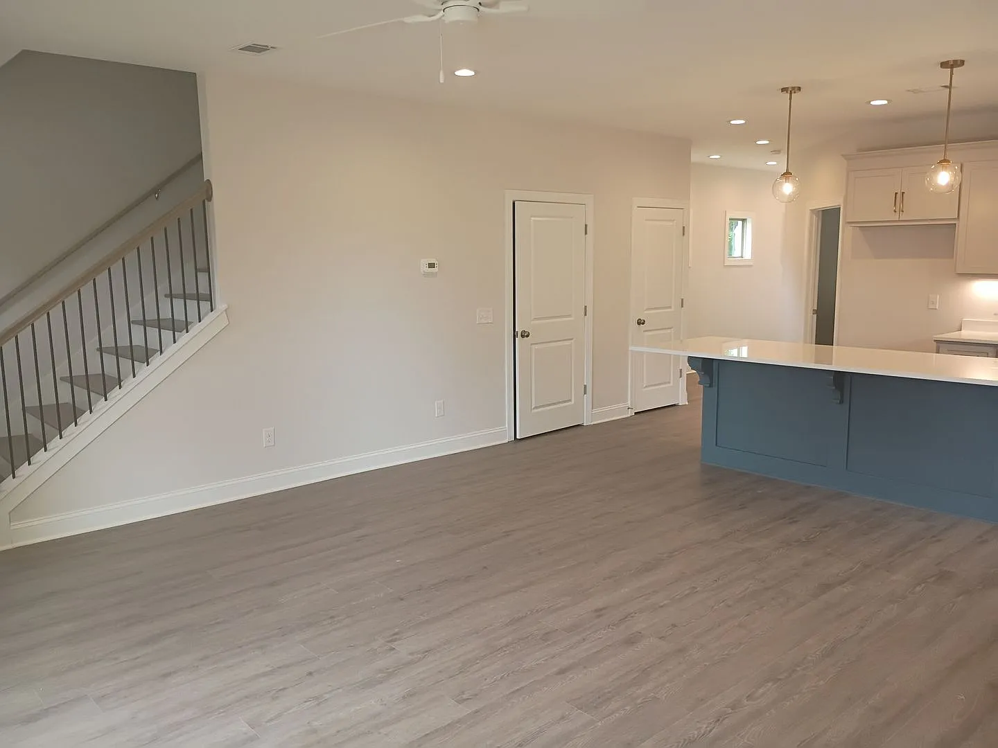 New Construction|Private Suites| Great Location — Photo 4