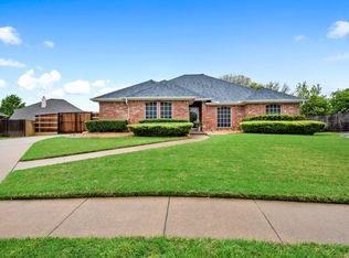 1900 Nugent Dr, Mansfield, TX 76063