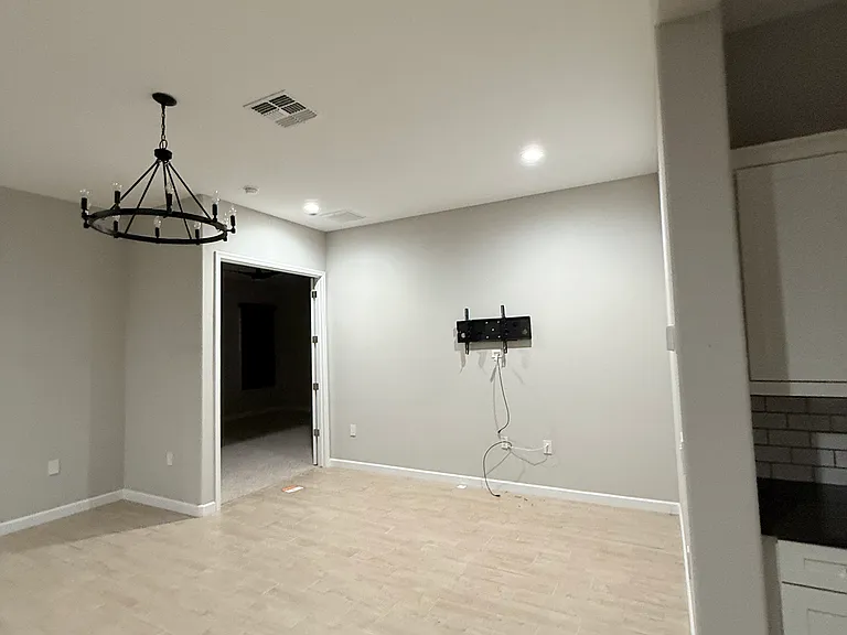 1837 E Saguaro Park Ln — Photo 5