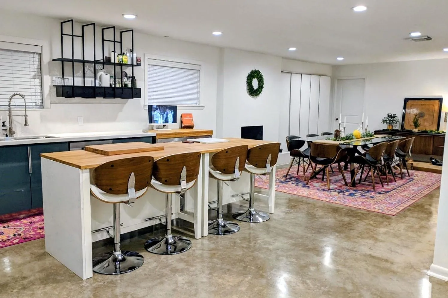 3 bed, 2.0 bath, 2014 sqft, $2,650 — Photo 4