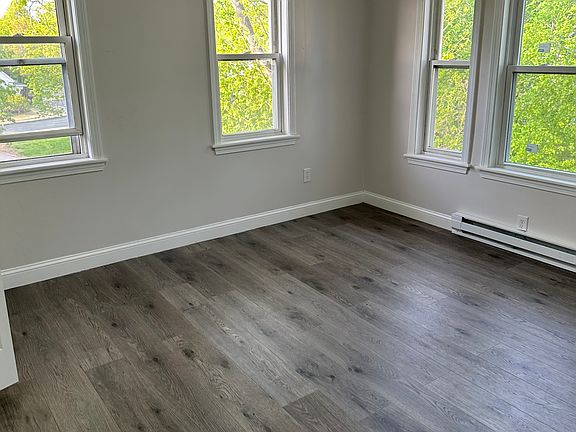 4th image of 19 Paul St Floor 3