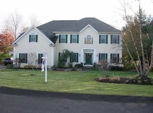720 Waldens Pond Rd, Albany, NY 12203