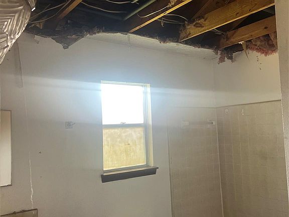 4th image of 7007 Foxport Ln
