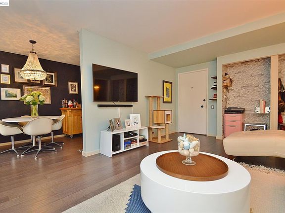 5th image of 185 Sierra Dr APT 108