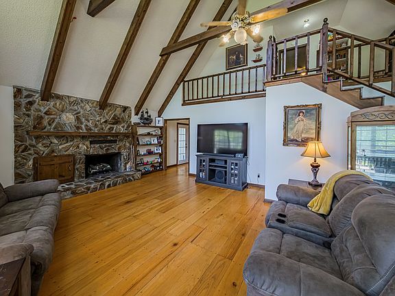 5th image of 4105 Hyde Park Rd