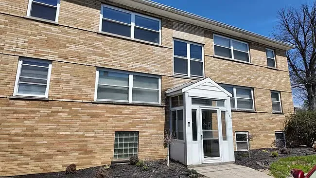 3160 Schubert Ave #2