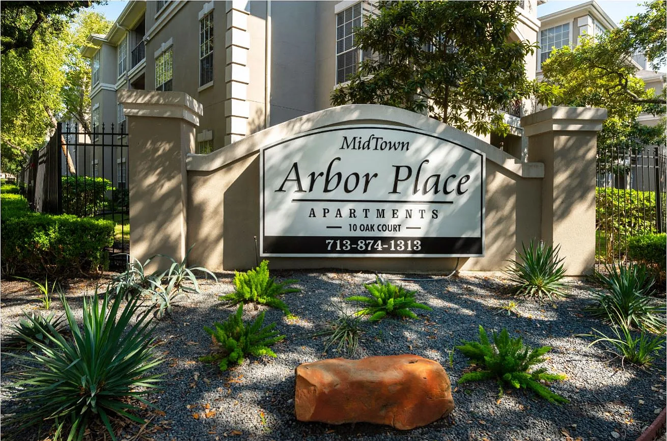 Midtown Arbor Place — Photo 1