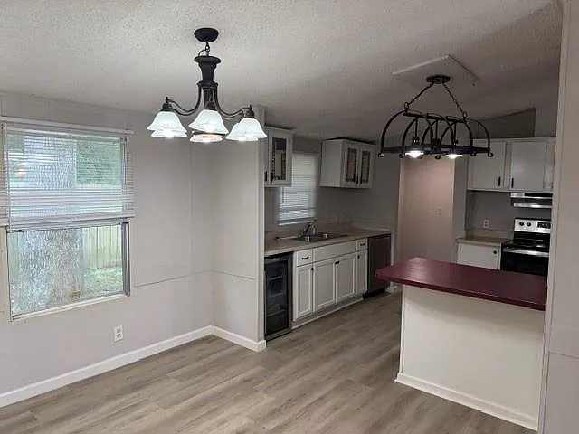3 bed, 2.0 bath, 1232 sqft, $1,450 — Photo 4