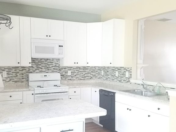 3rd image of 68 Highoak Dr NE
