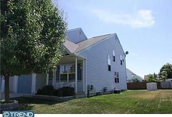 2nd image of 610 Warren Dr