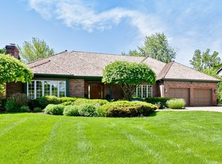 339 S Basswood Rd, Lake Forest, IL 60045