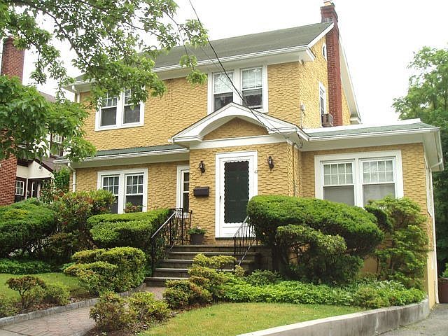 1st image of 42 Villard Ave