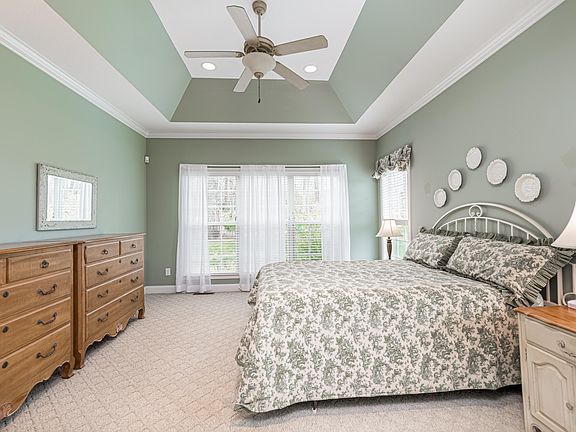 5th image of 8078 Cross Creek Dr