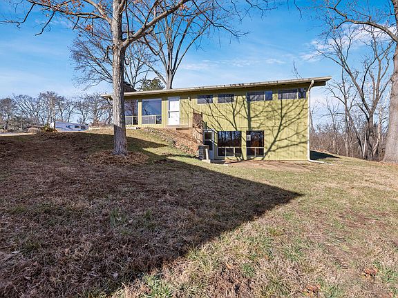 3rd image of 1039 Coffey Ct