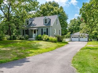 596 Elizabeth Ave, Somerset, NJ 08873