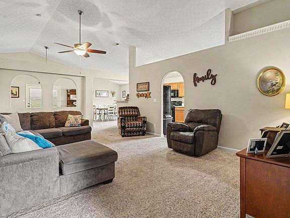 5th image of 278 Veneto Dr