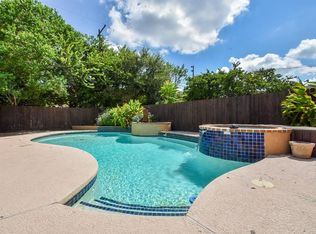 6810 Concho St, Houston, TX 77074