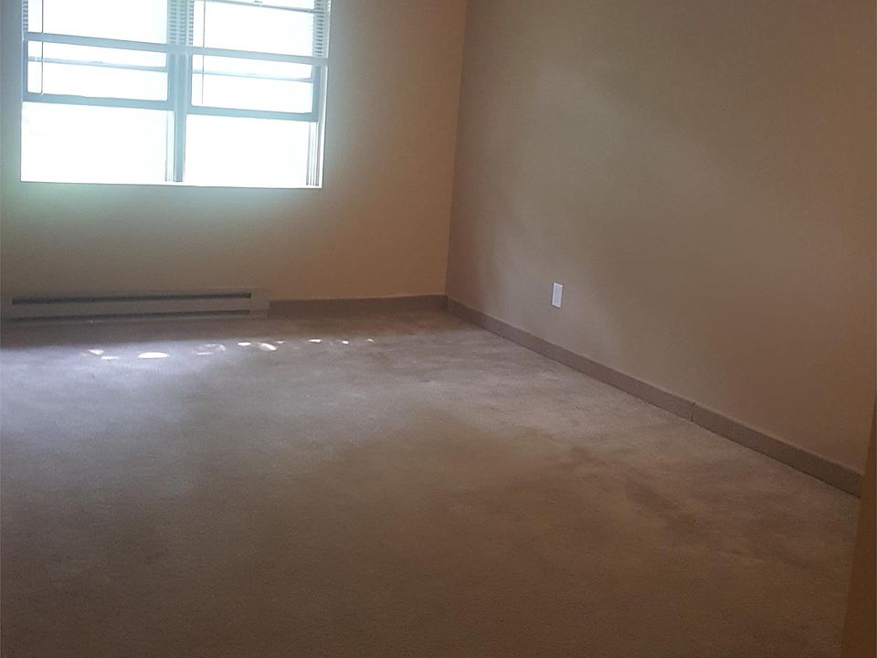 1st image of 696 Myrtle Ave APT 7