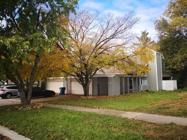 2416 University Dr, Lawrence, KS 66049