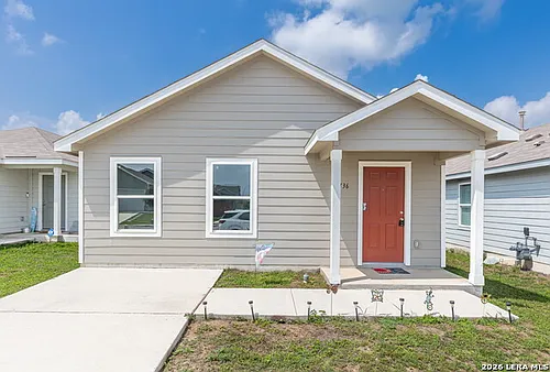 4136 Cove Fls Photo 1