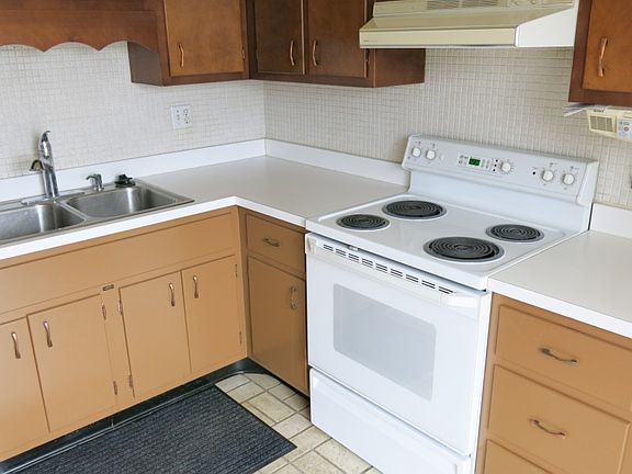 2nd image of 7316 Sieloff Dr