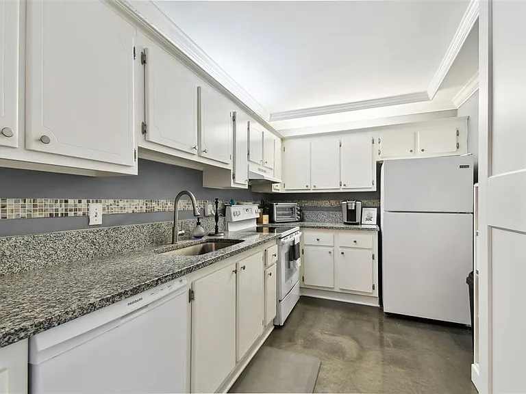 255 Dolphin Point #207 — Photo 8