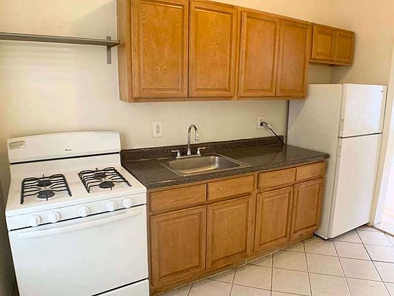 2nd image of 2516 Bedford Ave APT 1B