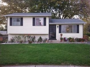 5120 Brush Ridge Ct, Columbus, OH 43228