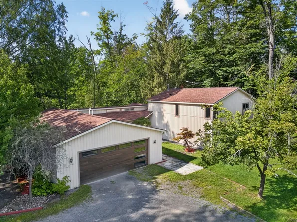 311 Saint Catherines Cir, Ithaca, NY 14850
